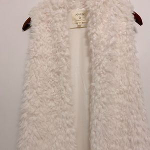Ashley 26 faux fur vest